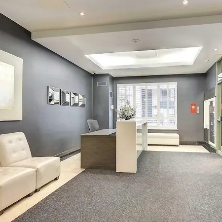 Micasa Suites - Stylish Condo By Eaton Centre And Yorkville-3